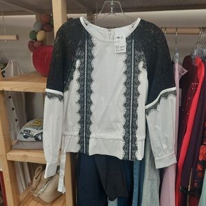 Chic Black and White Lace Women's Blouse